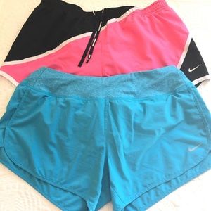 NIKE Dri Fit Running Shorts 2 Pair Lot Blue Black Pink Lined Pocket Size Medium
